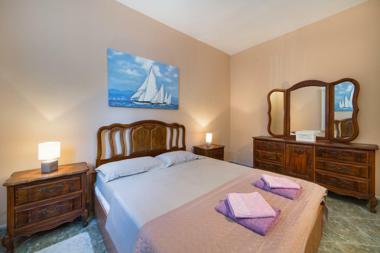 Apartments 7+ Blace Ngoại thất bức ảnh